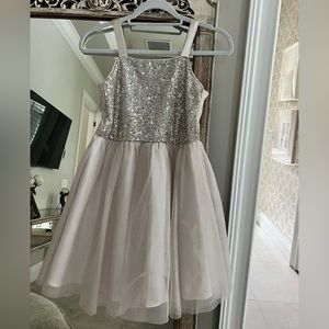 Cat & Jack Silver rhinestones & taupe colored dress Girls size Large 10/12